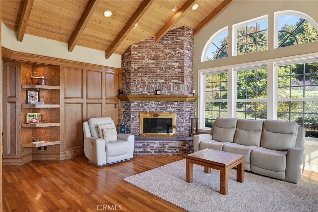 https://cdn.realtyfeed.com/cdn/127/306685657/752b50aafcc8dd48bf69ffced3ffd5c9.webp