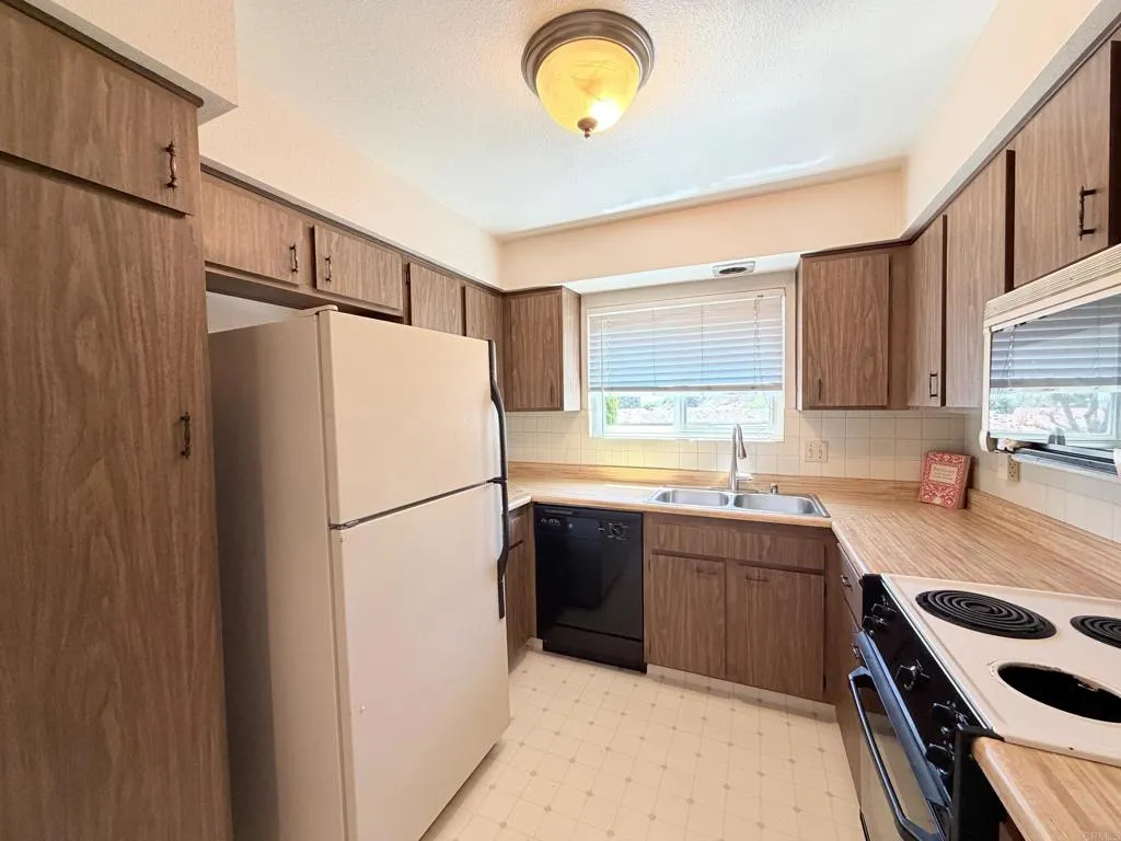 Photo #8: NDP2603330 Listing: Photo #8