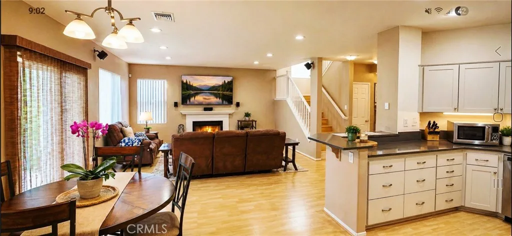 https://cdn.realtyfeed.com/cdn/127/306685710/32c839ad939544b7c9f3b86a21128997.webp