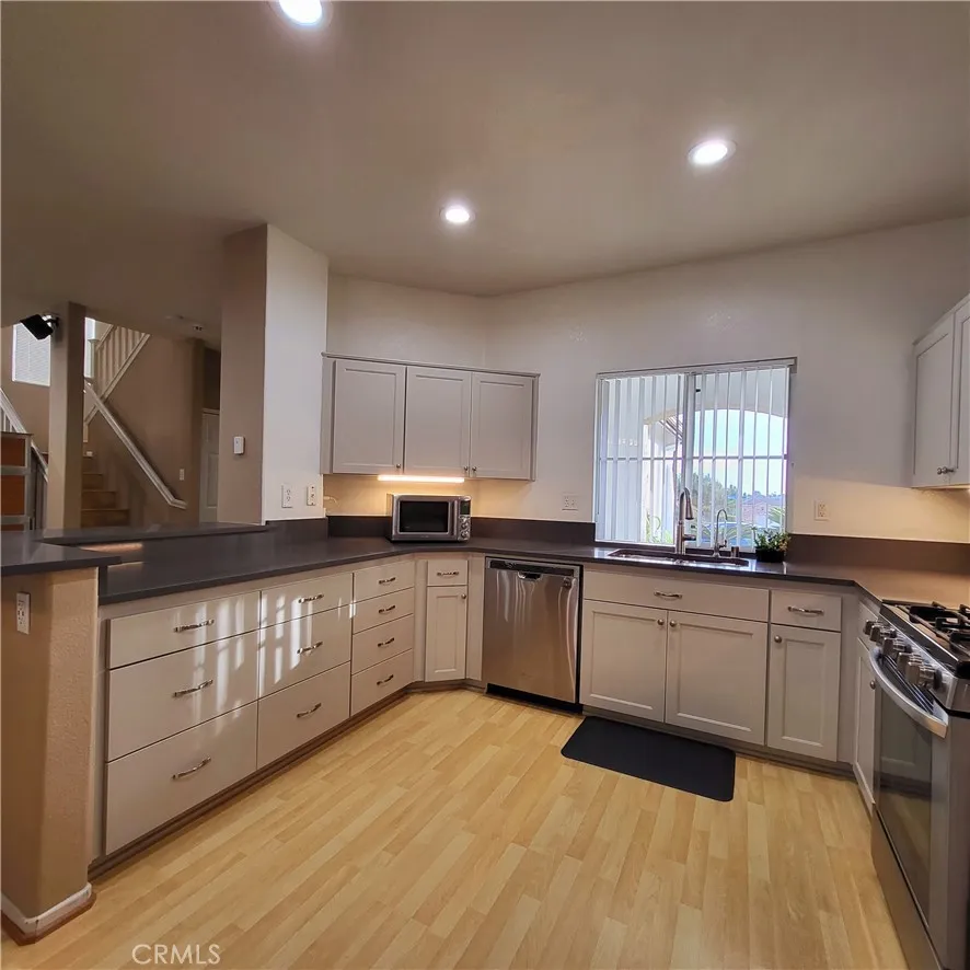 https://cdn.realtyfeed.com/cdn/127/306685710/48890788533d748c57c2bb8acb2988fc.webp