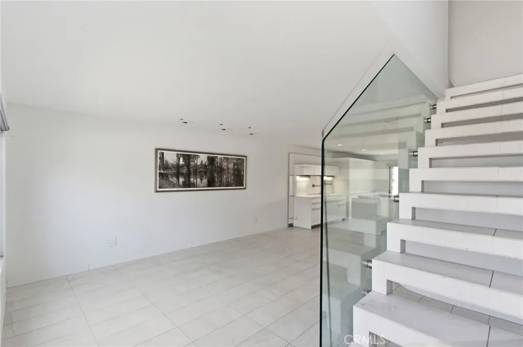 https://cdn.realtyfeed.com/cdn/127/306685740/2d864365498f06e5ecf2a8f04430d2dd.webp
