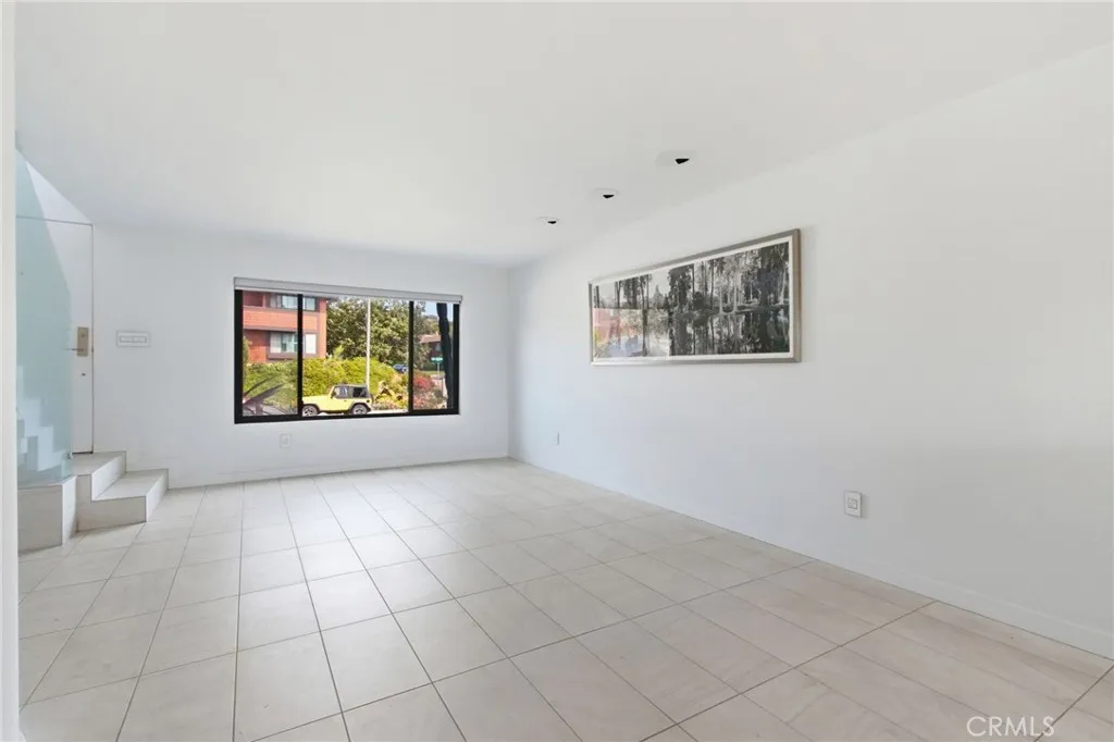 Photo #9: IV26073071 Listing: Photo #9