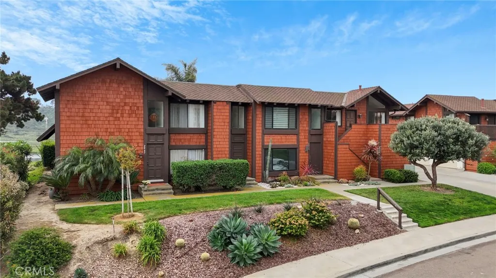 https://cdn.realtyfeed.com/cdn/127/306685740/916c6fe6bd59356e337facdd9b7f4b1a.webp