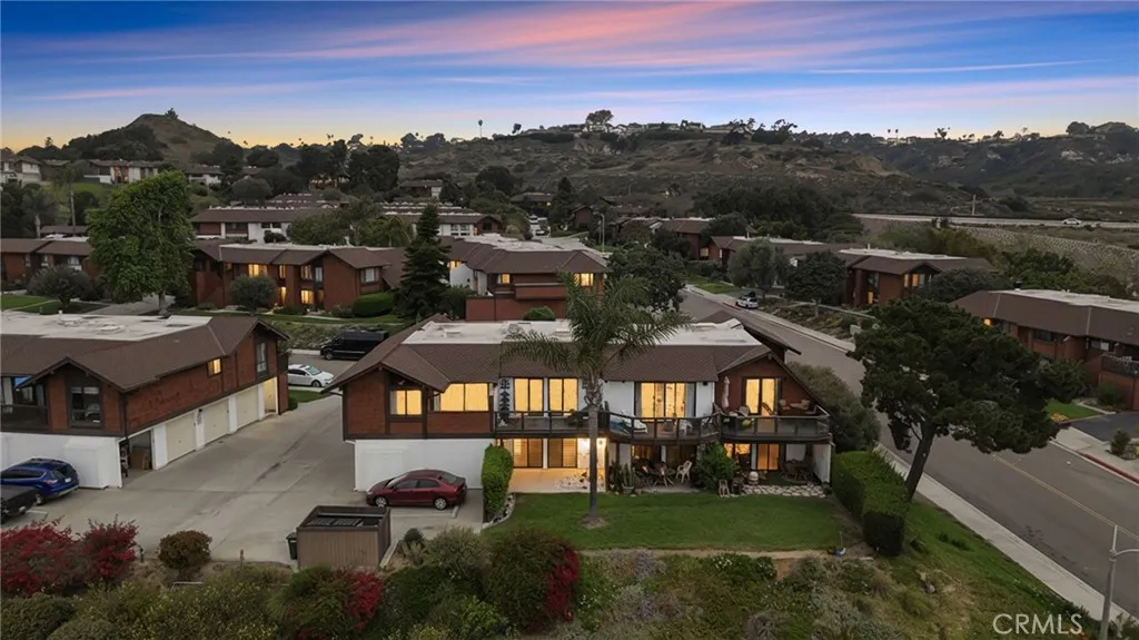 https://cdn.realtyfeed.com/cdn/127/306685740/fee5475b4ba489aac258e108290bdad9.webp
