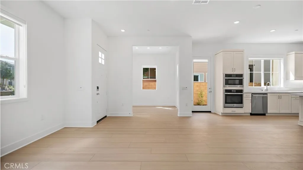 110 Scoville, Irvine, CA, 92618