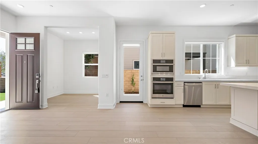 110 Scoville, Irvine, CA, 92618