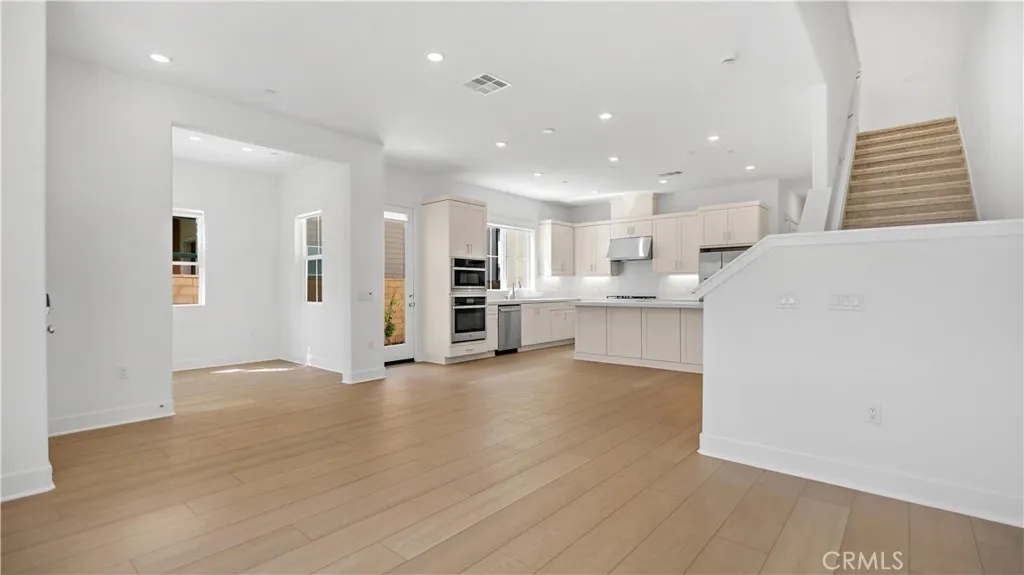 110 Scoville, Irvine, CA, 92618