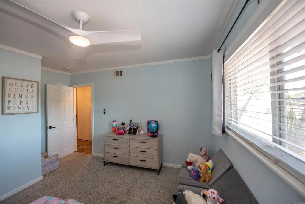 https://cdn.realtyfeed.com/cdn/127/306685814/011d48105d0ef31f6c80eaadb8e52519.webp