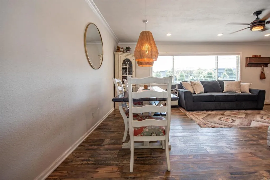 https://cdn.realtyfeed.com/cdn/127/306685814/23c9e2316f54b6c9d9bf03c9f42fc2b2.webp