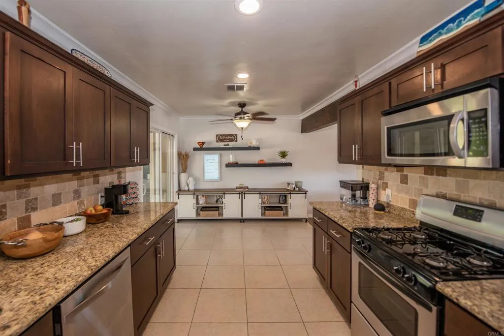 https://cdn.realtyfeed.com/cdn/127/306685814/a33bd74acf3d9196ada758907861d28c.webp