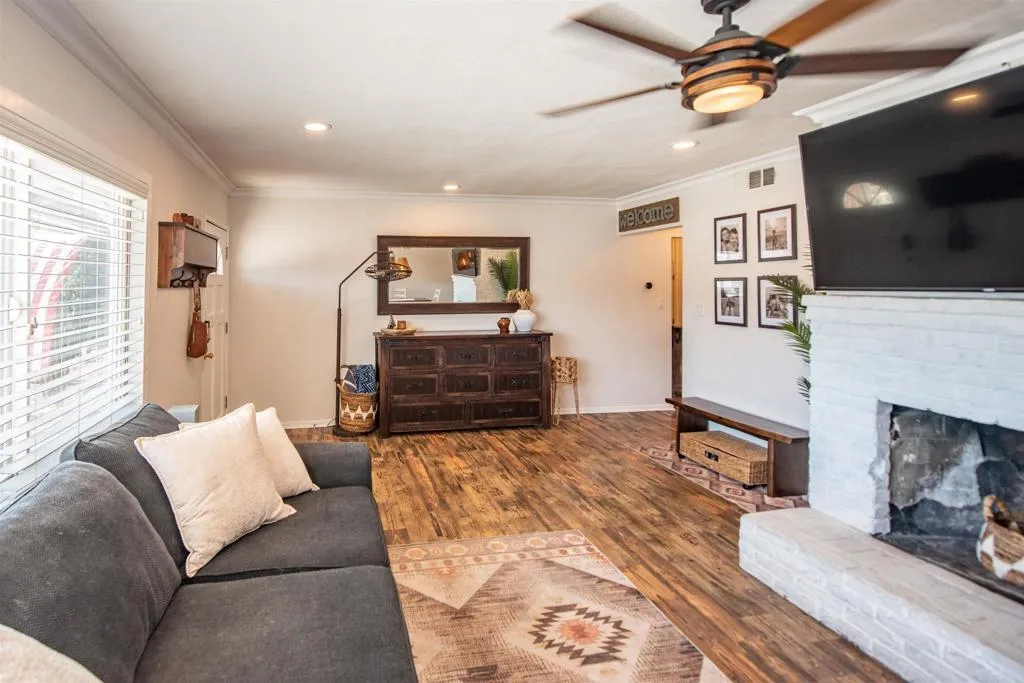 https://cdn.realtyfeed.com/cdn/127/306685814/b0da3f156ca87910c4552c71054f1dfa.webp