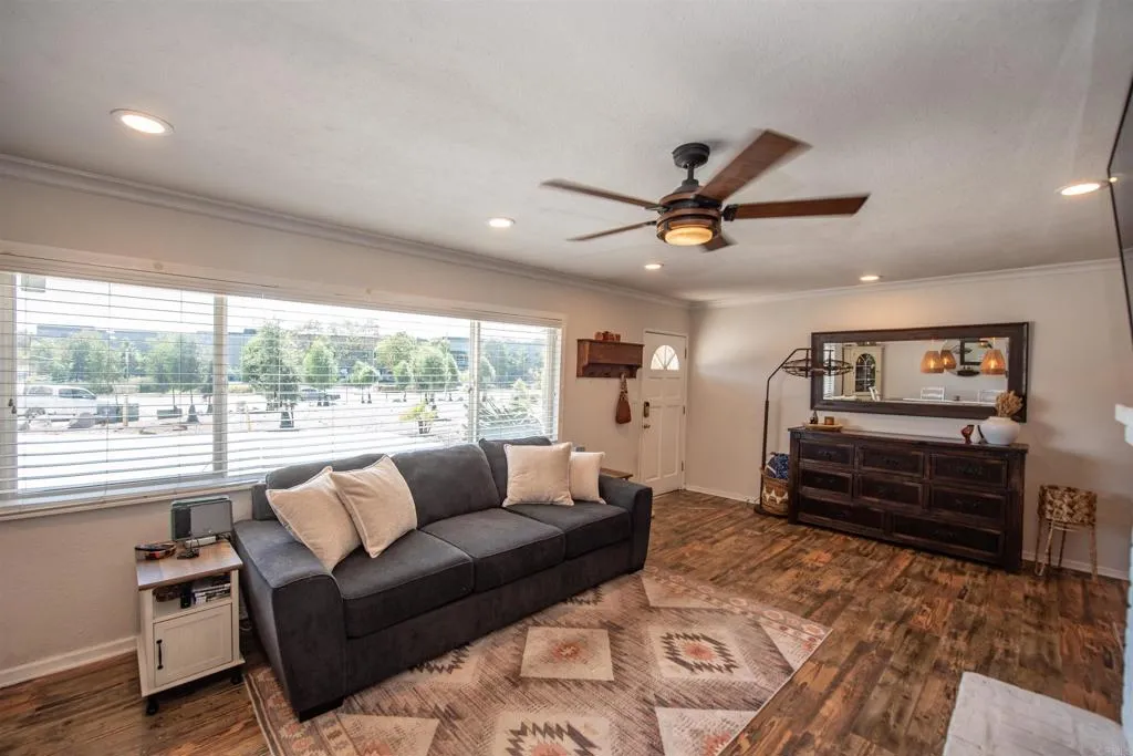 https://cdn.realtyfeed.com/cdn/127/306685814/e44d63eba23e2da1f34954c25e5cdd28.webp