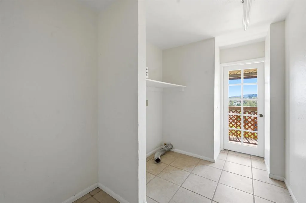 https://cdn.realtyfeed.com/cdn/127/306685843/16d2fde2cbab445e6d8e84bc3dedb604.webp