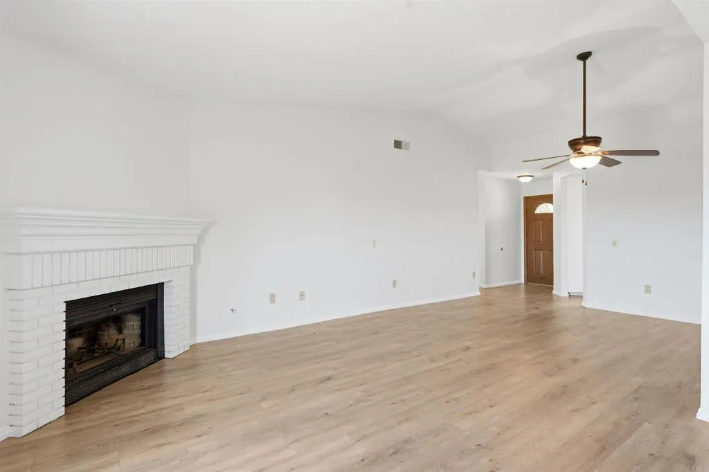 https://cdn.realtyfeed.com/cdn/127/306685843/7d645cf0cdd0c6e55230ab114a8af477.webp