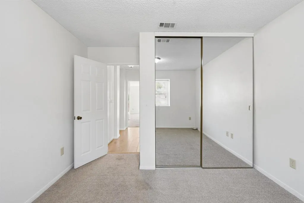 https://cdn.realtyfeed.com/cdn/127/306685843/9c7a6782ef4b614503b98a1f64d654da.webp