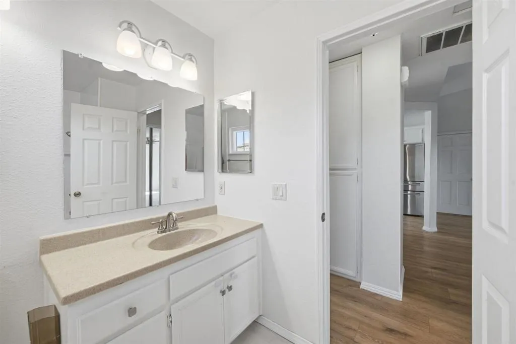 https://cdn.realtyfeed.com/cdn/127/306685843/dc9f2d824c558bc92159bae7d2d12d3d.webp