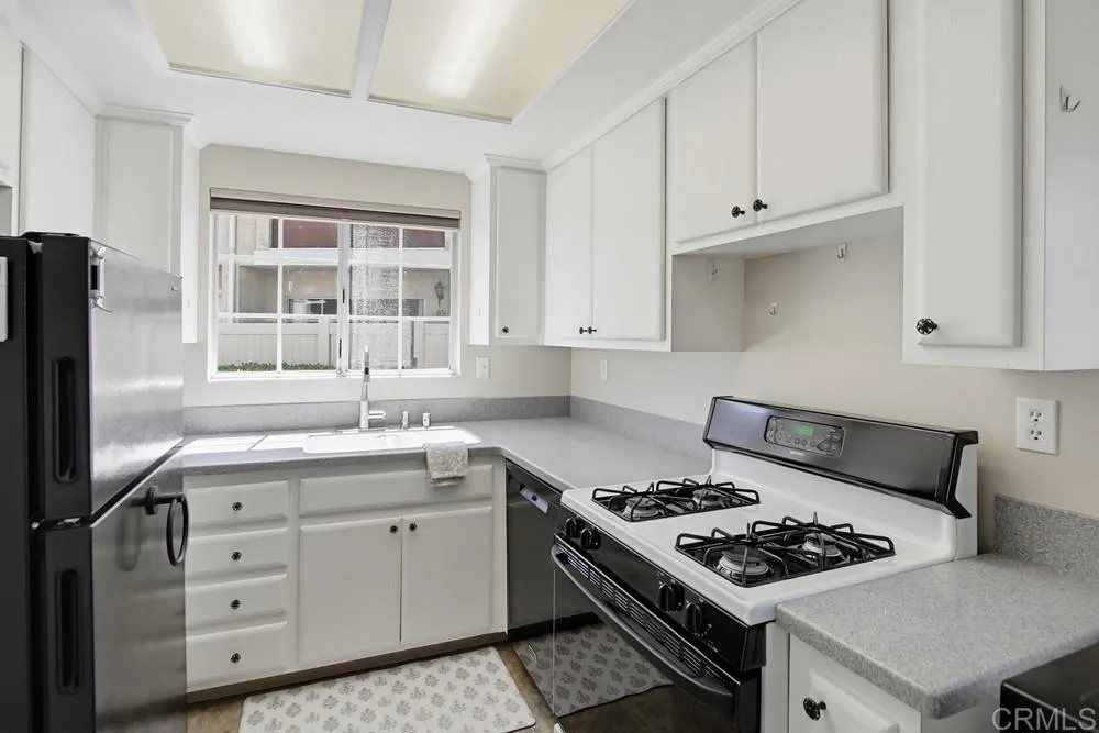 https://cdn.realtyfeed.com/cdn/127/306685850/463f480c37d1ce09e10921388ff804ba.webp