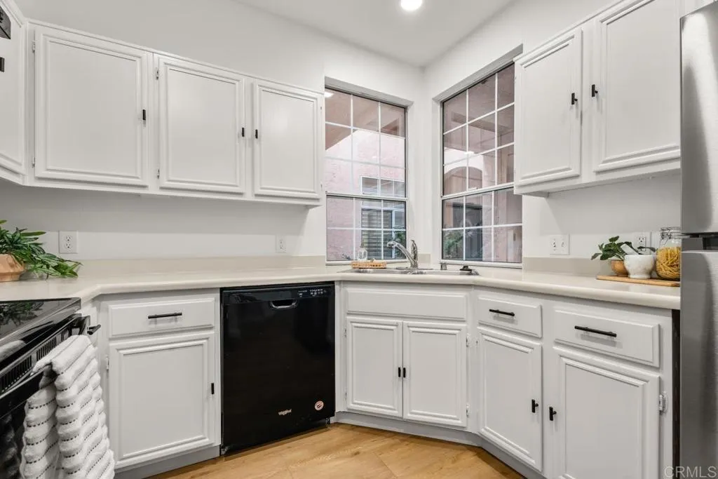 https://cdn.realtyfeed.com/cdn/127/306685854/f3e86a8c6fb7698dbcd1007482b2f6e0.webp