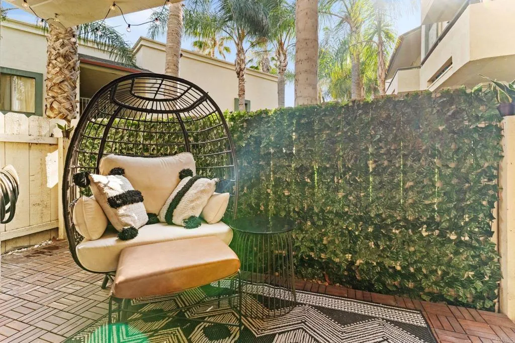 https://cdn.realtyfeed.com/cdn/127/306685860/1be804a2685f618048b057d127737ca0.webp