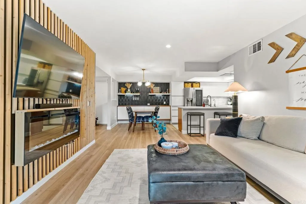 https://cdn.realtyfeed.com/cdn/127/306685860/f5771217a1d2154ffd11e302c7e08365.webp