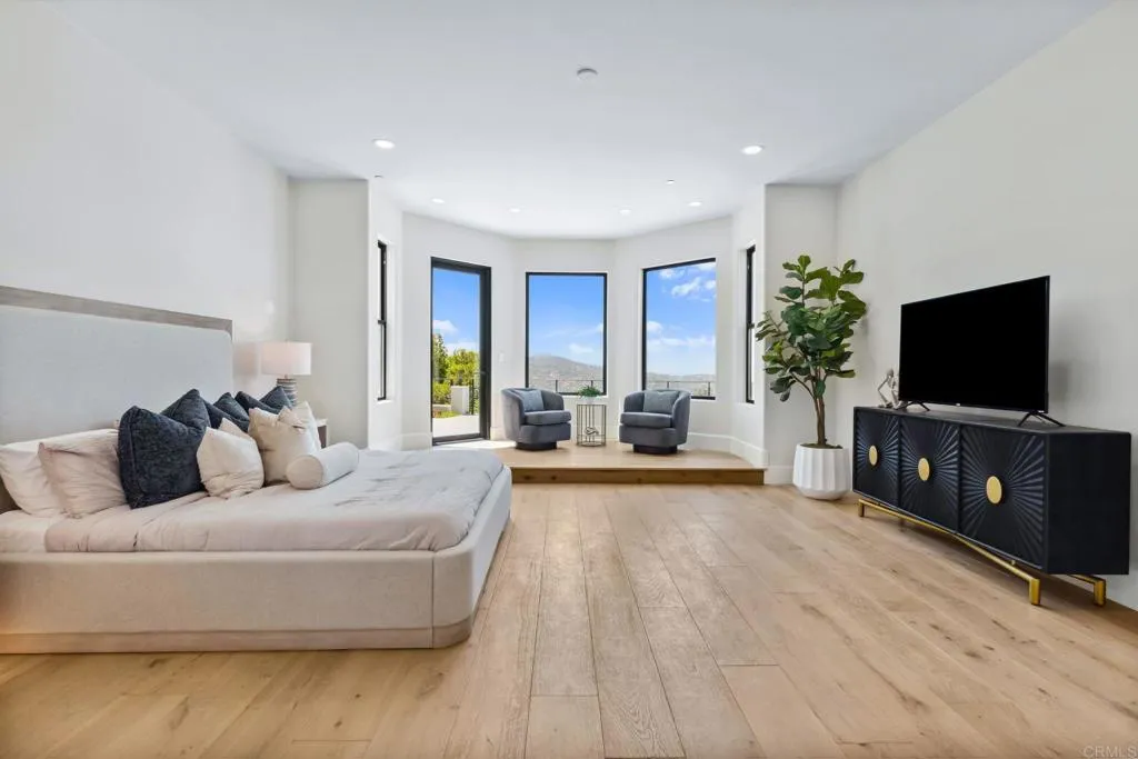 https://cdn.realtyfeed.com/cdn/127/306685897/0721a3b99e58da2295857227c70f68c9.webp