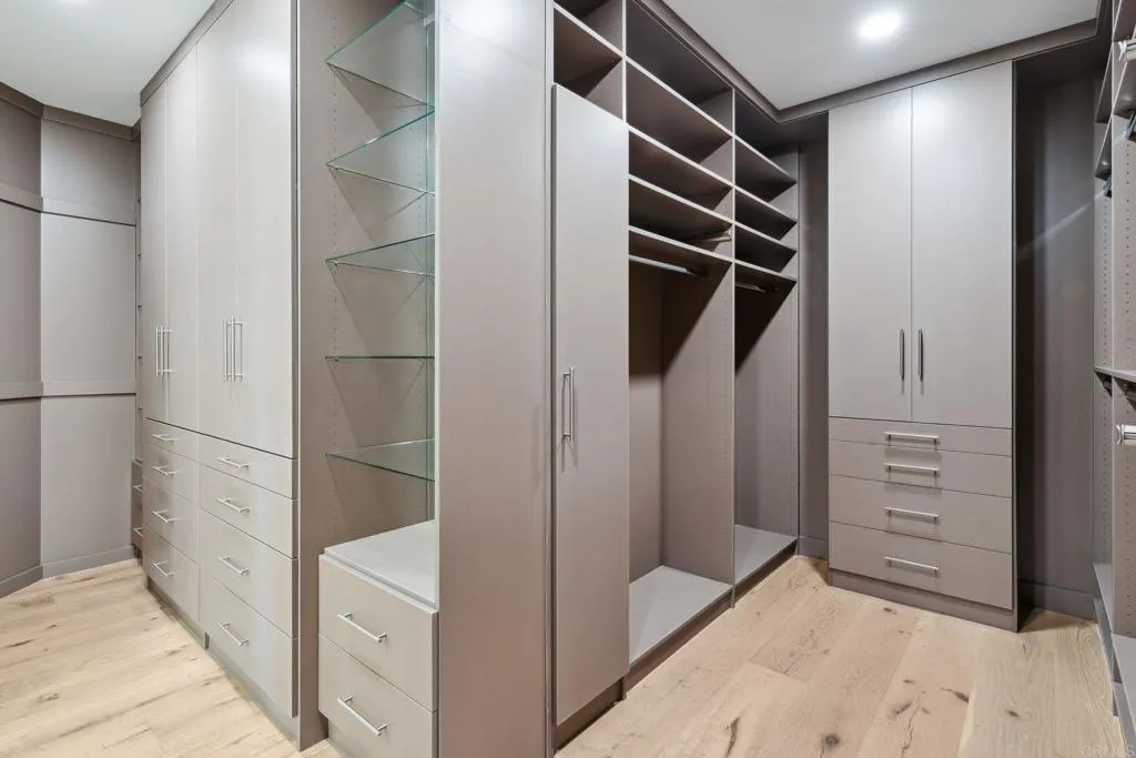 https://cdn.realtyfeed.com/cdn/127/306685897/487fbad46c4e85f962c94020ad657742.webp