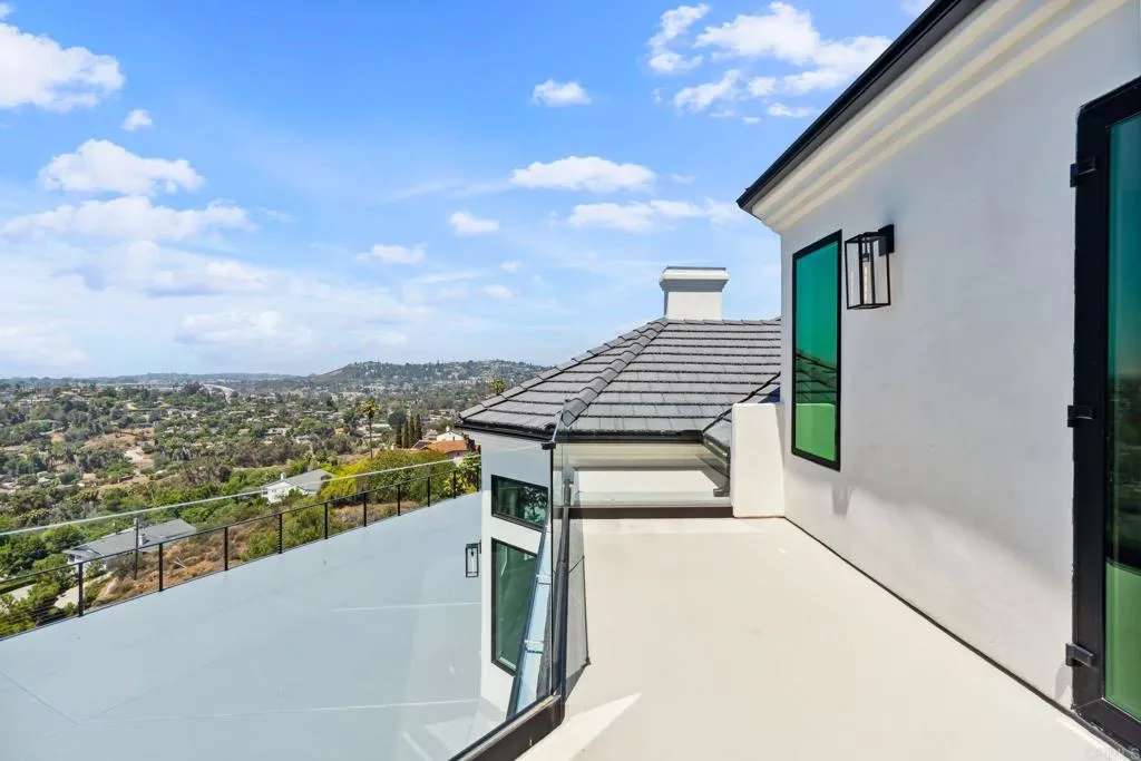 https://cdn.realtyfeed.com/cdn/127/306685897/f1c750f6e3b15a9ed6a39d892bf5a807.webp