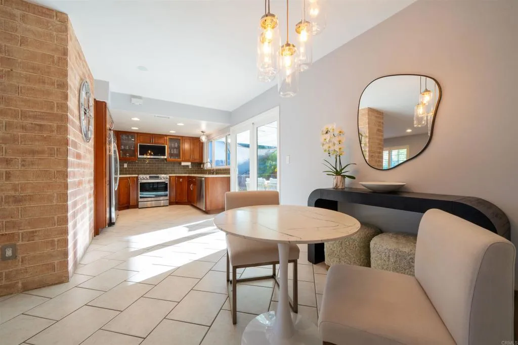 https://cdn.realtyfeed.com/cdn/127/306685898/309a39fdf752690ec857e7095251b88b.webp