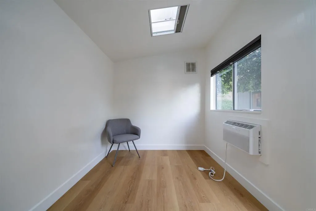https://cdn.realtyfeed.com/cdn/127/306685898/39b07a524366fee322a01d708b834a67.webp