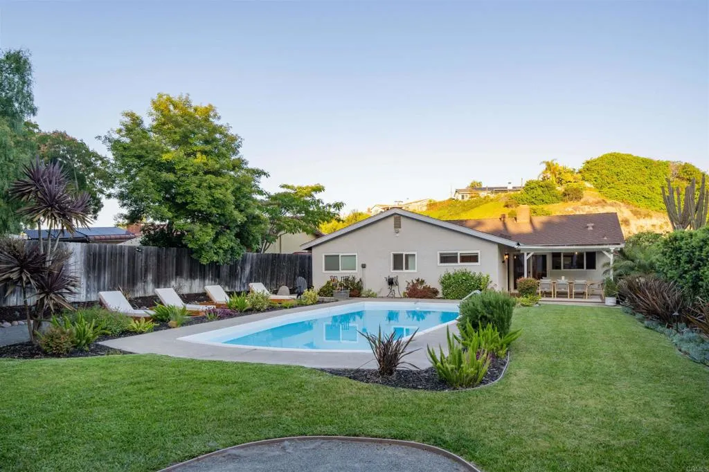 https://cdn.realtyfeed.com/cdn/127/306685898/5b8f529e437b30c8df24b3ad250c4607.webp