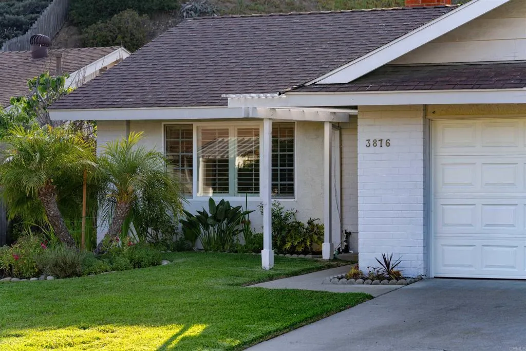 https://cdn.realtyfeed.com/cdn/127/306685898/aae2dc1e6f581f18a8c1f59004e65c92.webp