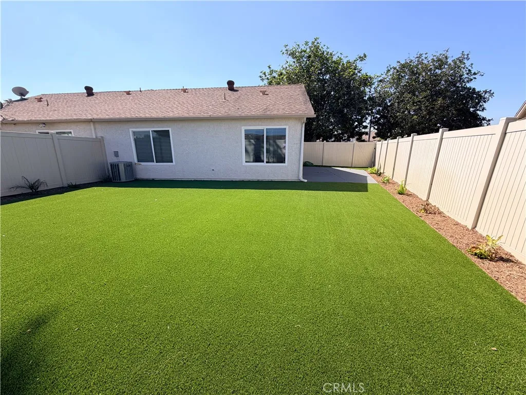 https://cdn.realtyfeed.com/cdn/127/306685900/0d69940f745a7bb59a63edfab200cb65.webp