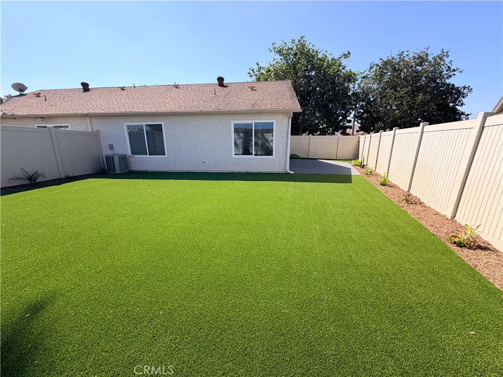 https://cdn.realtyfeed.com/cdn/127/306685900/eda4d43c314e401637884e87b99761d7.webp