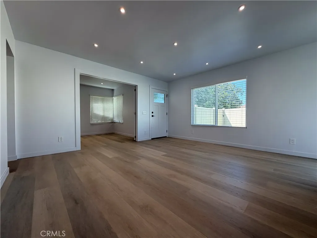 https://cdn.realtyfeed.com/cdn/127/306685900/ffcd5db8df3cea2c14149760ca5d9ad8.webp
