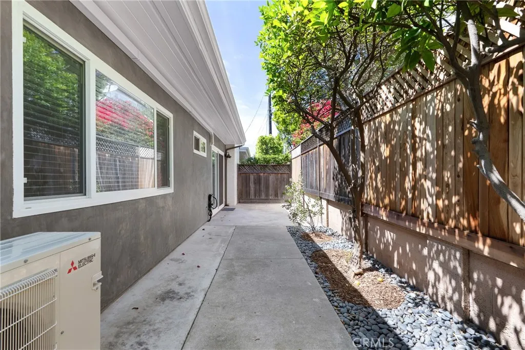 384 16th Place UNIT&nbsp;B, Costa Mesa, CA, 92627