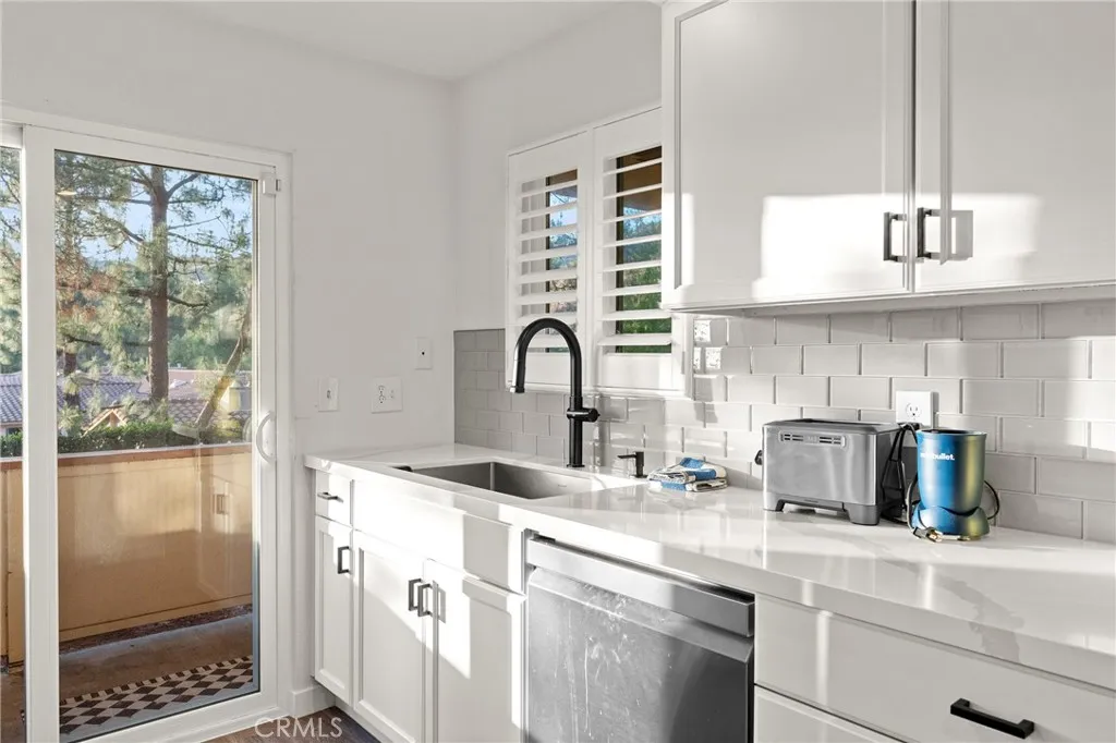 Yorba Linda, CA 92887