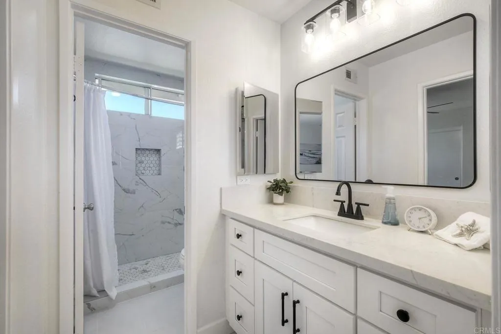 https://cdn.realtyfeed.com/cdn/127/306685957/ce9f799b9f381351fbc35f22a5fd1e02.webp