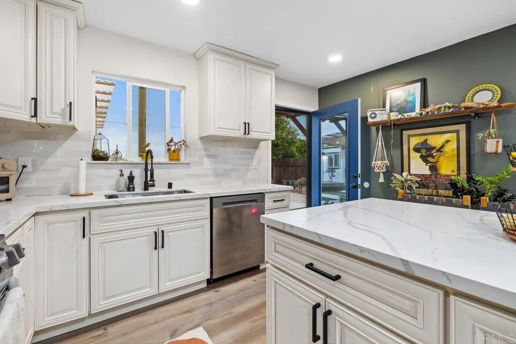 https://cdn.realtyfeed.com/cdn/127/306685960/039c988b085d5257b446fa8d4cbba426.webp