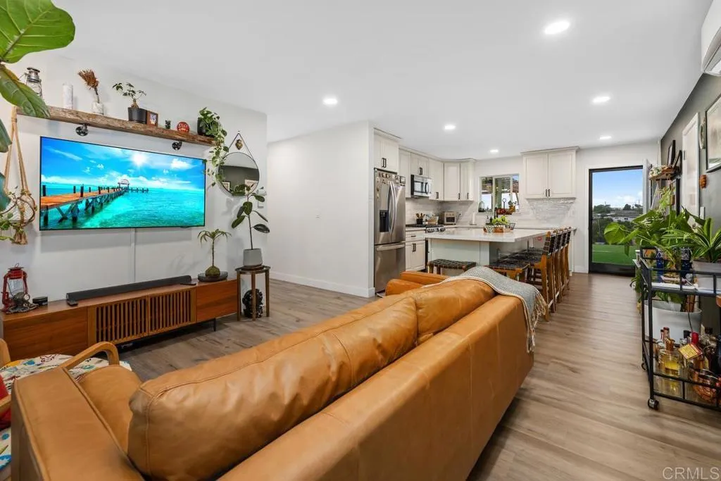https://cdn.realtyfeed.com/cdn/127/306685960/069aa85c241f390fdac29c7a4215c64f.webp
