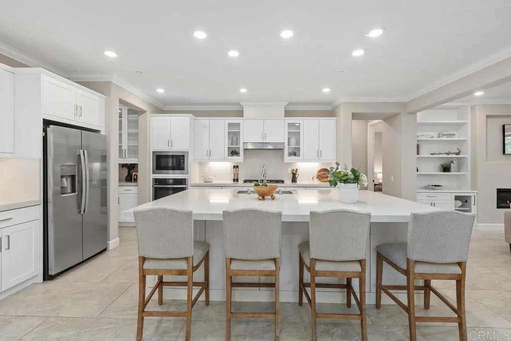 https://cdn.realtyfeed.com/cdn/127/306686006/c4e4e12f48816ba79e454cf7f6b883bc.webp