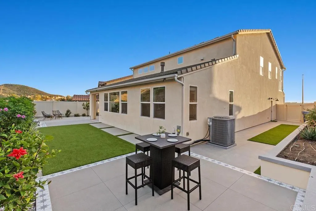 https://cdn.realtyfeed.com/cdn/127/306686006/ce431edf8606b07f505286b9b15a1ef4.webp