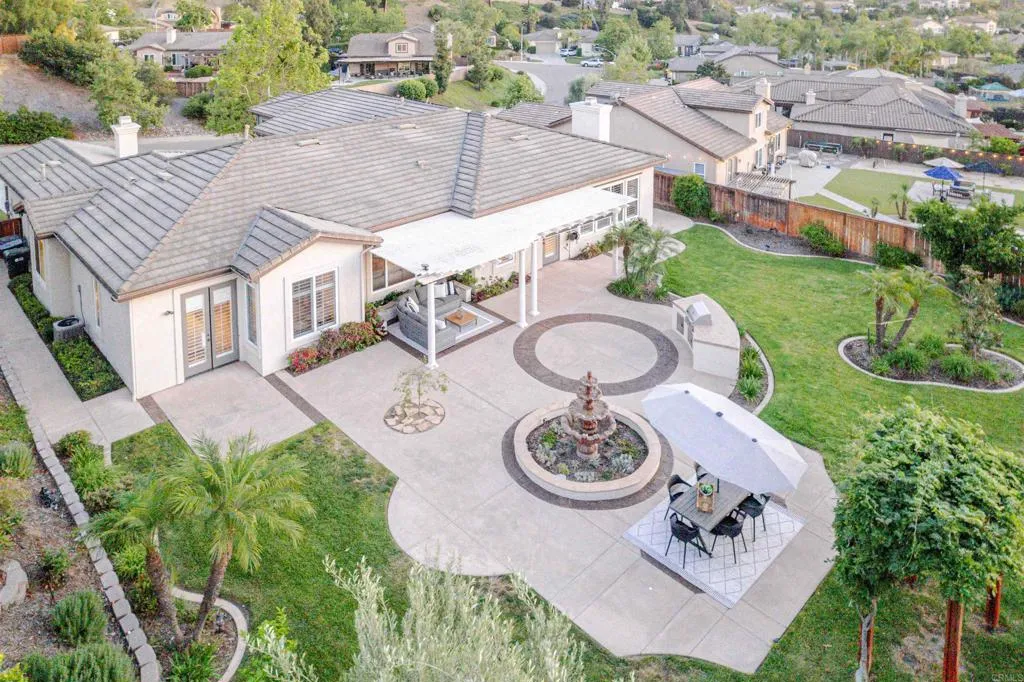 https://cdn.realtyfeed.com/cdn/127/306686027/dbb4a8fa3d0fc7ce66f8c327a064cacc.webp