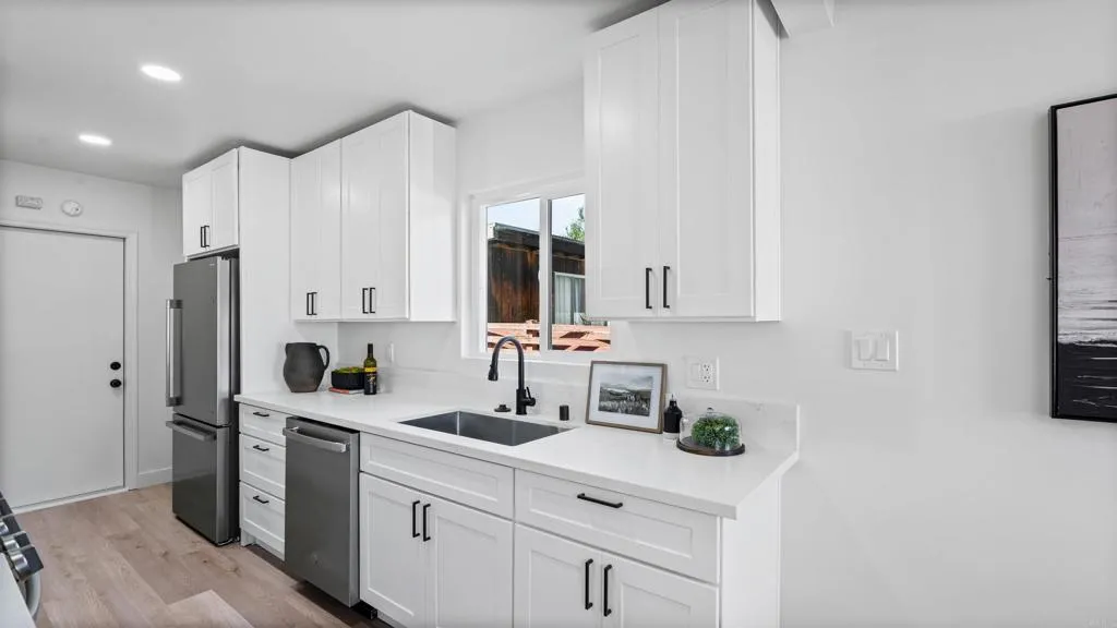 https://cdn.realtyfeed.com/cdn/127/306686036/843f6c08702a18022d8756da317ce168.webp