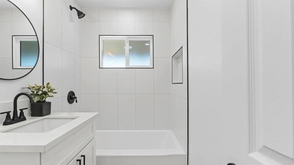 https://cdn.realtyfeed.com/cdn/127/306686036/aa7679e08950234716085cf925ce6552.webp