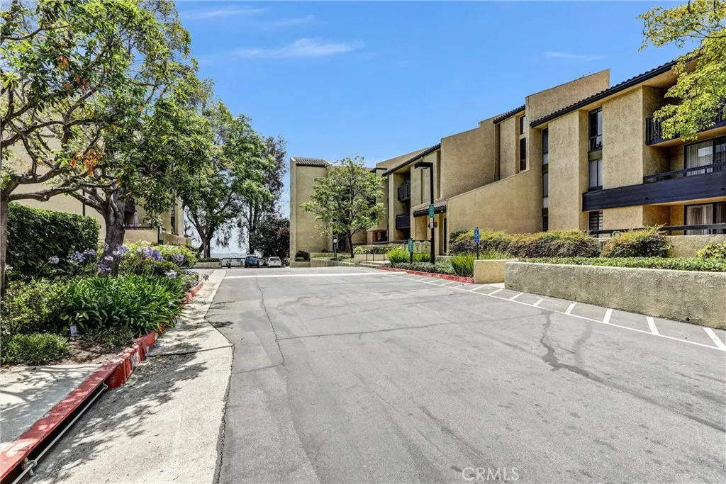 4040 Via Marisol Unit 123, Los Angeles, CA 90042 - Photo 4 of 36, Los Angeles, CA