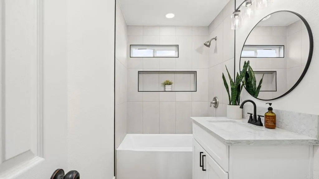 https://cdn.realtyfeed.com/cdn/127/306686082/88f211220288ef756aec7d7d89c3e005.webp