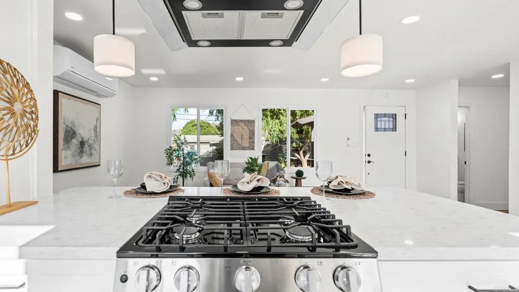https://cdn.realtyfeed.com/cdn/127/306686082/e715a4f0b650c24ef7371631e9c51e1b.webp