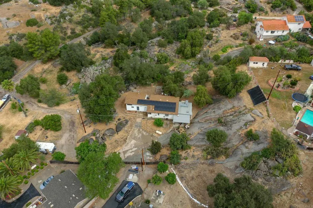 https://cdn.realtyfeed.com/cdn/127/306686106/70441a634b9b80150c3a3db30b08bef6.webp