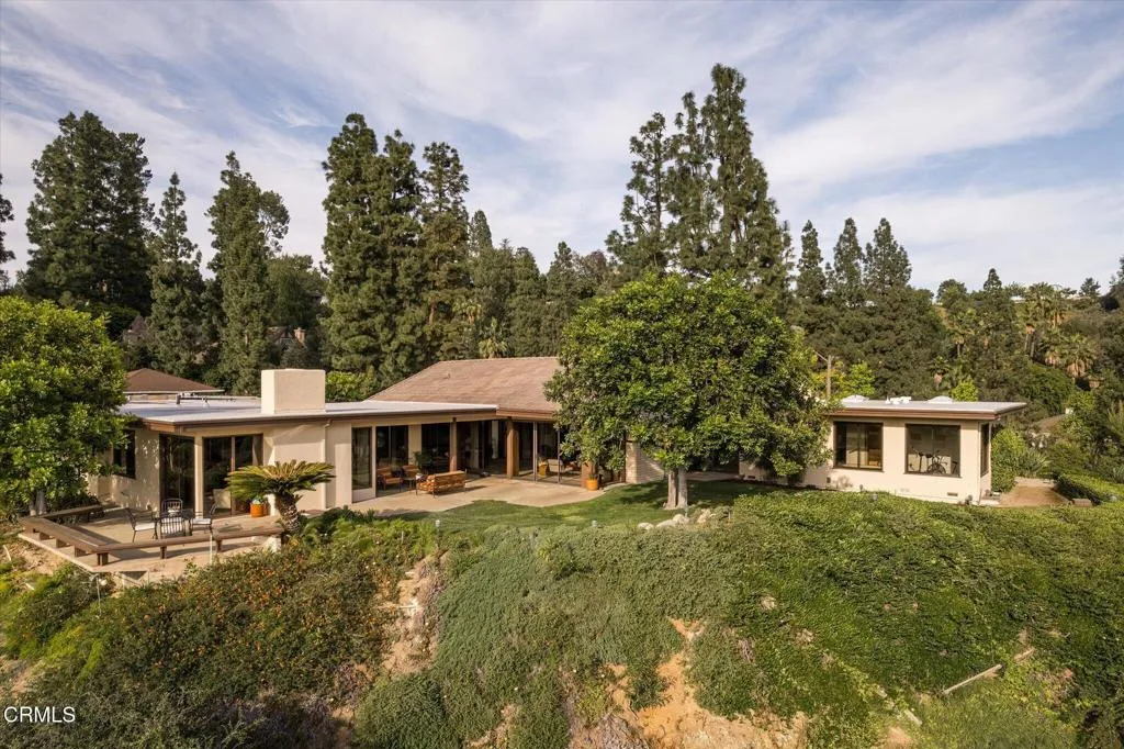 1279 Chateau Road, Pasadena, CA, 91105