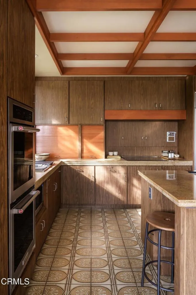 1279 Chateau Road, Pasadena, CA, 91105